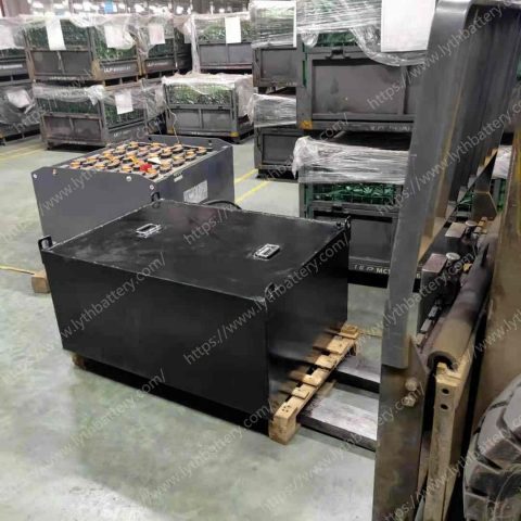 Austausch der Gabelstaplerbatterie