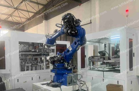 Los estudiantes universitarios vinieron a visitar nuestra empresa.