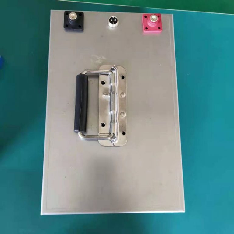 Batteria sostitutiva agli ioni di litio per triciclo da carico elettrico ricaricabile. Pacco batterie agli ioni di litio