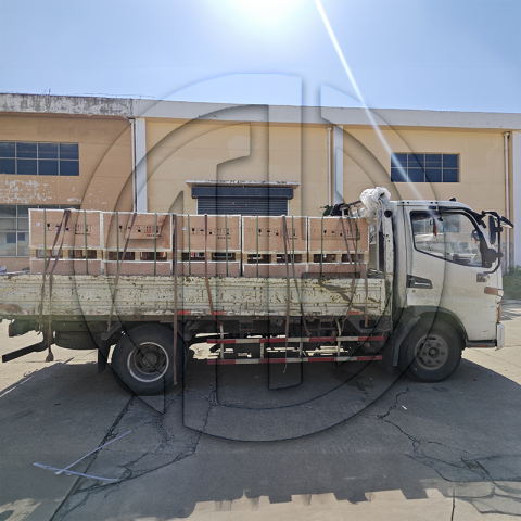 120 Sätze von 1P20S 105Ah LFP-Batteriemodulen, die über LYTH nach Tadschikistan geliefert werden