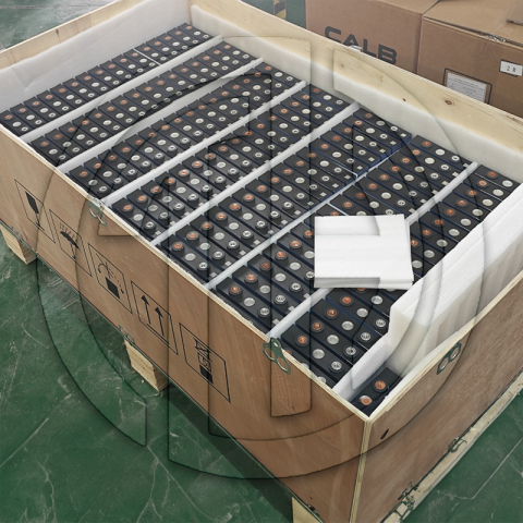 400 CALB L135F72 72Ah LiFePO4-Batteriezellen nach Spanien geliefert