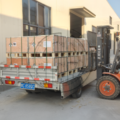 300 Einheiten von 1P8S 105Ah Batteriemodulen werden in die Türkei geliefert | LYTH-Versand-Update